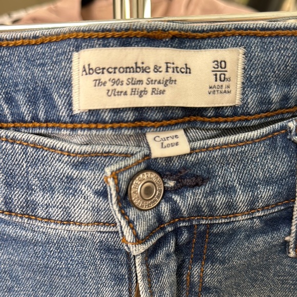 Abercrombie & Fitch Blue Straight Leg Distressed Jeans – Size 30 Extra Short - Picture 3 of 7